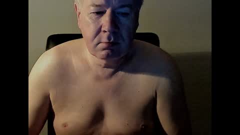 Snapshot of holgerhb53 chatting on January 30, 2:49 am Holger online show from January 30, 2:49 am