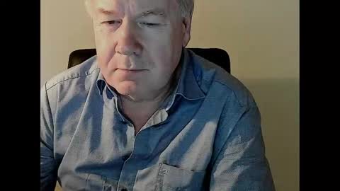 Snapshot of holgerhb53 chatting on March 7, 3:39 pm Holger online show from March 7, 3:39 pm