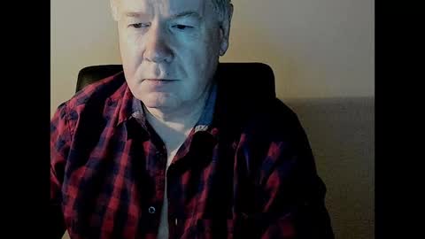 Snapshot of holgerhb53 chatting on January 27, 4:11 pm Holger online show from January 27, 4:11 pm