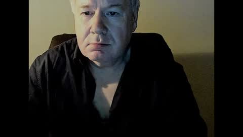 Snapshot of holgerhb53 chatting on January 17, 4:04 pm Holger online show from January 17, 4:04 pm