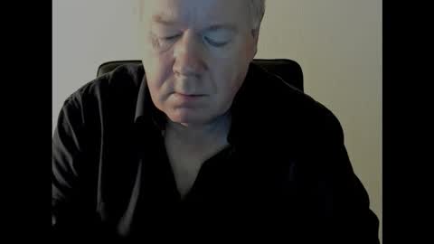 Snapshot of holgerhb53 chatting on September 17, 12:50 pm Holger online show from September 17, 12:50 pm