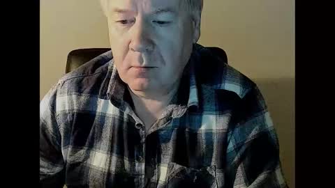 Snapshot of holgerhb53 chatting on February 11, 3:40 pm Holger online show from February 11, 3:40 pm