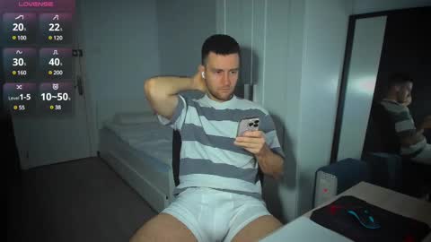 Snapshot of honestandrew chatting on March 4, 6:04 am Andrew online show from March 4, 6:04 am