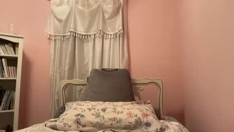 honey_man14 online show from September 19, 8:30 pm