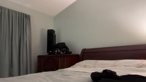 honey_man14 online show from March 28, 6:52 pm