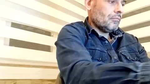 Snapshot of honeydaddyforyou chatting on February 26, 6:42 pm honeydaddyforyou online show from February 26, 6:42 pm