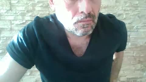 Snapshot of honeydaddyforyou chatting on December 30, 1:47 pm honeydaddyforyou online show from December 30, 1:47 pm