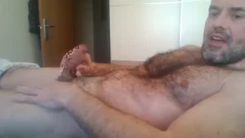 Snapshot of honeydaddyforyou chatting on January 28, 4:41 pm honeydaddyforyou online show from January 28, 4:41 pm