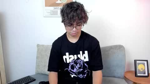 honeymoon_sariel online show from March 2, 1:40 pm