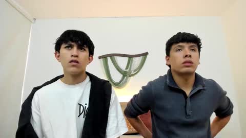 hoot_booys_ online show from February 8, 8:46 pm