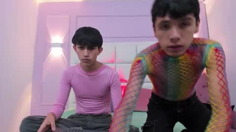 hoot_booys_ online show from October 28, 8:33 pm