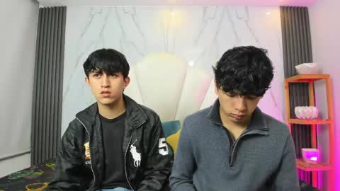 hoot_booys_ online show from April 22, 9:19 pm