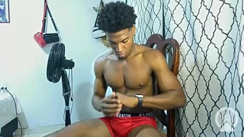 Snapshot of horneyguy2399 chatting on February 11, 1:31 am sugarbaby online show from February 11, 1:31 am