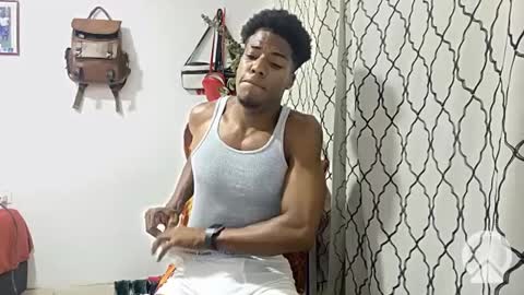 Snapshot of horneyguy2399 chatting on January 23, 11:48 pm sugarbaby online show from January 23, 11:48 pm