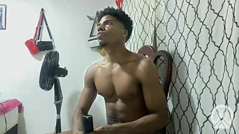 Snapshot of horneyguy2399 chatting on February 10, 1:03 am sugarbaby online show from February 10, 1:03 am