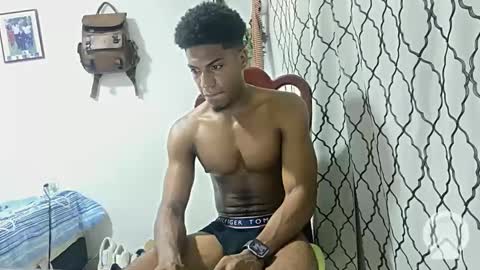 Snapshot of horneyguy2399 chatting on January 11, 12:44 am sugarbaby online show from January 11, 12:44 am