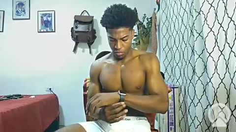 Snapshot of horneyguy2399 chatting on January 26, 2:24 am sugarbaby online show from January 26, 2:24 am