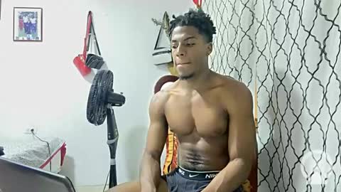 Snapshot of horneyguy2399 chatting on February 8, 7:16 pm sugarbaby online show from February 8, 7:16 pm