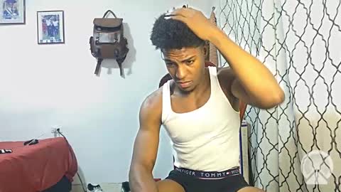 Snapshot of horneyguy2399 chatting on January 25, 2:15 am sugarbaby online show from January 25, 2:15 am