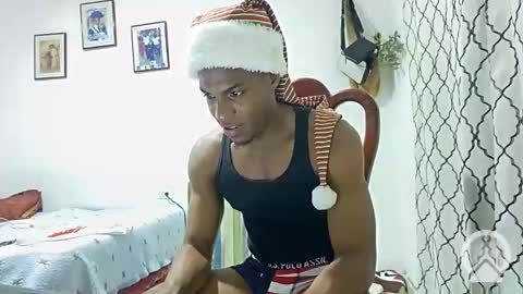 Snapshot of horneyguy2399 chatting on December 29, 2:38 am sugarbaby online show from December 29, 2:38 am