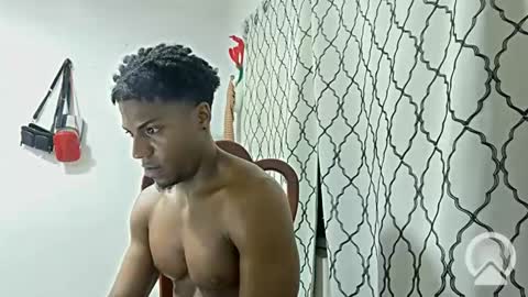 Snapshot of horneyguy2399 chatting on March 1, 2:37 am sugarbaby online show from March 1, 2:37 am