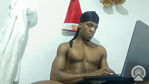 Snapshot of horneyguy2399 chatting on December 14, 7:51 am sugarbaby online show from December 14, 7:51 am
