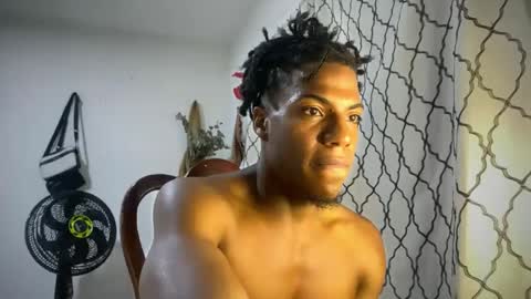 Snapshot of horneyguy2399 chatting on September 20, 3:28 am sugarbaby online show from September 20, 3:28 am