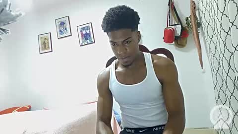 Snapshot of horneyguy2399 chatting on January 8, 10:48 pm sugarbaby online show from January 8, 10:48 pm