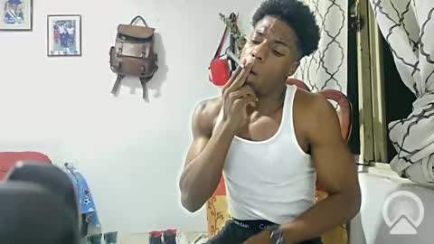 Snapshot of horneyguy2399 chatting on January 21, 2:11 am sugarbaby online show from January 21, 2:11 am