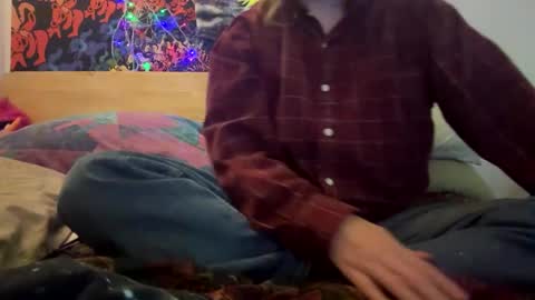 Snapshot of horny_hippie420 chatting on October 16, 2:30 am Horny Rockstar420 online show from October 16, 2:30 am
