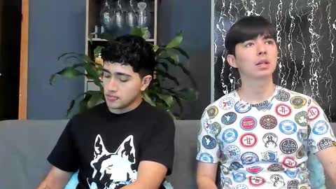 Alex and Camilo online show from October 11, 8:35 pm