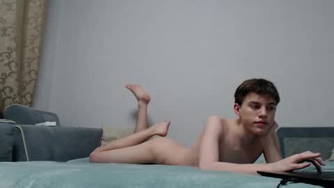 Snapshot of hornybadbunny chatting on January 21, 7:06 pm Tony online show from January 21, 7:06 pm