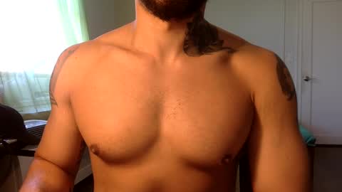 Snapshot of hornybbcxx chatting on December 2, 6:30 pm hornybbcxx online show from December 2, 6:30 pm