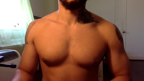 Snapshot of hornybbcxx chatting on December 23, 6:16 pm hornybbcxx online show from December 23, 6:16 pm