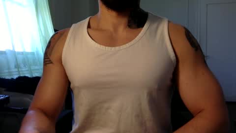 Snapshot of hornybbcxx chatting on March 11, 4:40 pm hornybbcxx online show from March 11, 4:40 pm