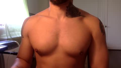 Snapshot of hornybbcxx chatting on December 18, 6:35 pm hornybbcxx online show from December 18, 6:35 pm