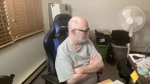 Brett online show from February 28, 2:31 am