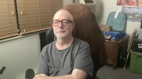 Brett online show from October 19, 12:26 am