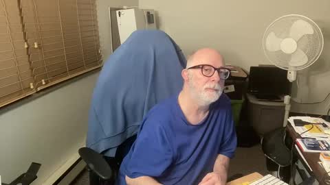 Brett online show from January 30, 2:06 am