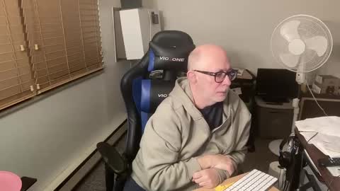 Brett online show from January 9, 2:01 am