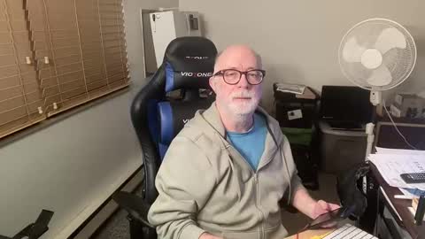 Brett online show from January 22, 2:26 am