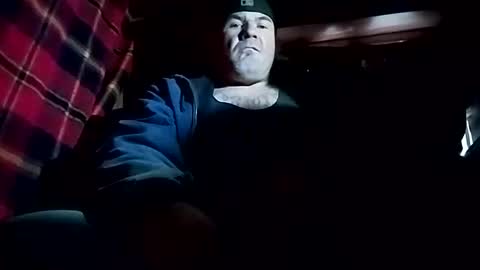 hornyhungwhiteboy4u269 online show from February 1, 8:47 pm