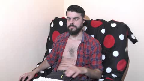 Snapshot of hornymaster93 chatting on January 26, 1:36 pm hornymaster online show from January 26, 1:36 pm