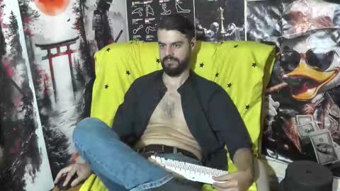Snapshot of hornymaster93 chatting on October 11, 12:25 am hornymaster online show from October 11, 12:25 am