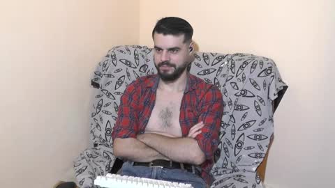 Snapshot of hornymaster93 chatting on December 29, 8:44 am hornymaster online show from December 29, 8:44 am