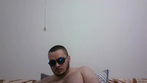 hornymonkey991 online show from April 18, 7:07 pm