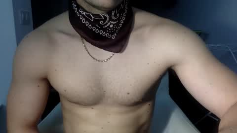 hornyspaniard93 online show from January 18, 11:40 pm