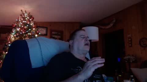 Snapshot of horsebigballs chatting on January 18, 5:36 am horsebigballs online show from January 18, 5:36 am