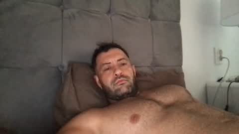 Chriss90 online show from August 7, 8:32 am