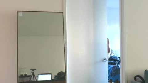 Snapshot of horus00 chatting on December 31, 12:57 pm Horus00 online show from December 31, 12:57 pm